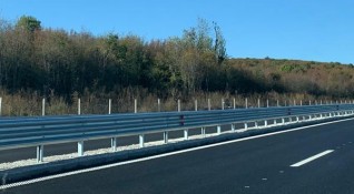 Временно е спряно движението по автомагистрала Марица при отбивката за