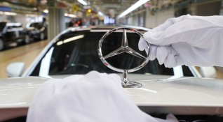 Компанията Mercedes Benz не е успяла да изпълни плана си за