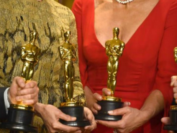 Академията за филмово изкуство, присъждаща наградите „Оскар“, започва да мисли