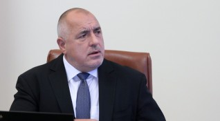 Премиерът Бойко Борисов заяви че правителството не воюва с никого