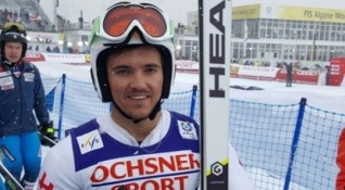 Българският представител в алпийските ски Алберт Попов финишира на 22 ро