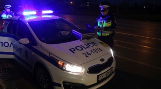 Полицаите от Велико Търново спипаха почерпен шофьор тази нощ във
