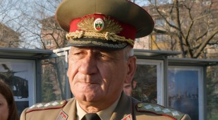 Началникът на отбраната генерал Андрей Боцев почина тази вечер след