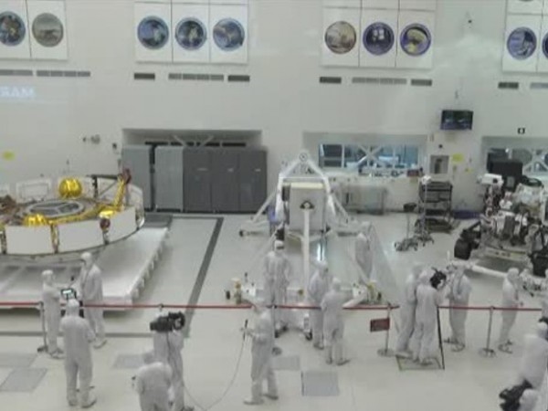 НАСА наема астронавти за мисия до Луната. От американската космическа