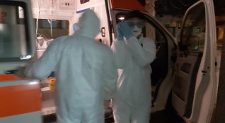 Три деца със съмнение за коронавирус бяха транспортирани от Казанлък