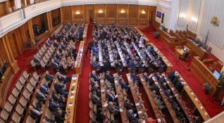 Депутатите от различни парламентарни групи призоваха да не се създава