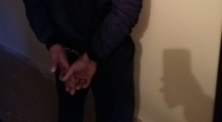 30 годишен мъж е задържан в полицейския арест за хулиганство в