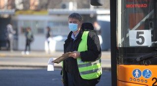 В София общественият градски транспорт се дезинфекцира по 3 4 пъти