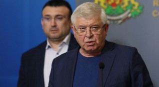 Министърът на здравеопазването Кирил Ананиев обясни кои обекти ще работят