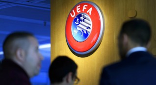 Европейската футболна централа УЕФА ще реши днес съдбата на футбола