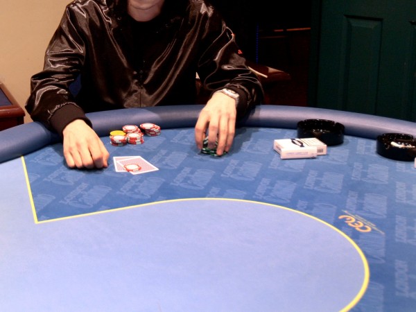 Разкриха нелегално помещение за покер в София, съобщиха от СДВР.Още