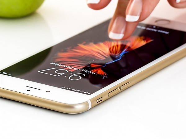 Apple ограничава купуването смартфони през своите онлайн магазини в много