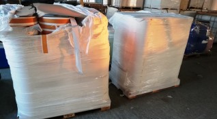 Митничари са задържали 1360 кг коркофан филтърна хартия за производство на