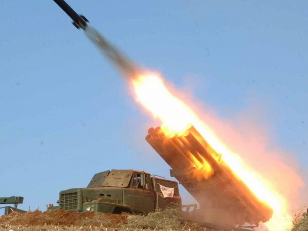 КНДР е изстреляла две балистични ракети с малък обсег от