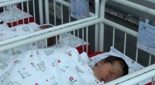Четири бебета се родиха в столична болница блокирана заради поставената