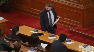 След два часа дебати депутатите одобриха ветото на президента Румен