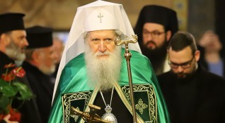 Българският патриарх Неофит отправи тази вечер молитва за избавление от