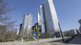 Еврозоната потъва в най голямата икономическа криза в историята си след