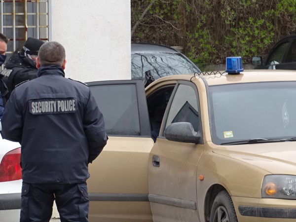 Икономистът Владимир Каролев е освободен от ареста в Благоевград, но