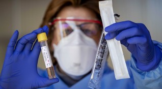 Броят на потвърдените случаи на заразени с коронавирус в Нидерландия