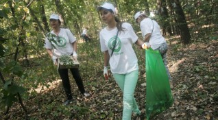 Кампнията за пролетното почистване в София се отлага съобщи в