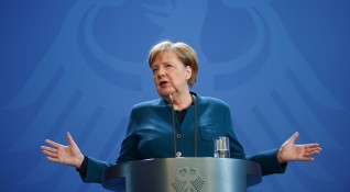 Германският канцлер Ангела Меркел благодари на сънародниците си че спазват