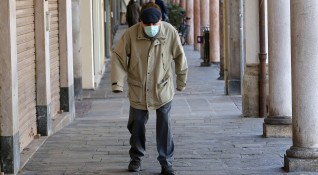 Пандемията от коронавируса може да отчете спад през октомври тази