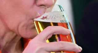 Чешките пивоварни спряха да продават наливна бира в бурета и