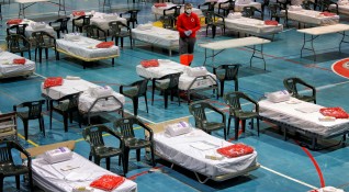 Повече от 900 души починаха в Испания за последните 24