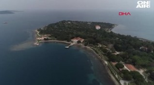 Турция има цял остров пригоден за изолиране на болни в