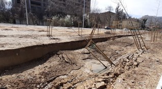 Пропадна почвата над новата метростанция до Александровска болница Спирката е част