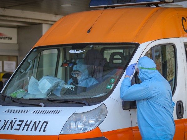 В "Пирогов" се лекуват 31 случая на коронавирус, от които