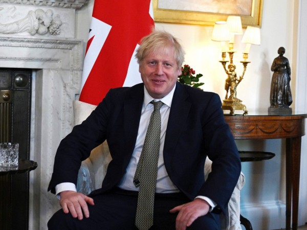 Британският премиер Борис Джонсън, болен от COVID-19, може да се