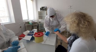 Рекорден брой от 148 тествани души с коронавирус отчетоха в