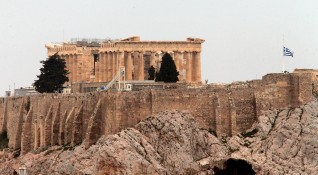 Туристическият сектор в Гърция е голямата жертва на коронавируса сочат