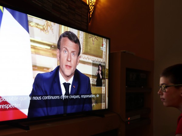 Френският президент Еманюел Макрон обяви, че удължава режима на стриктна