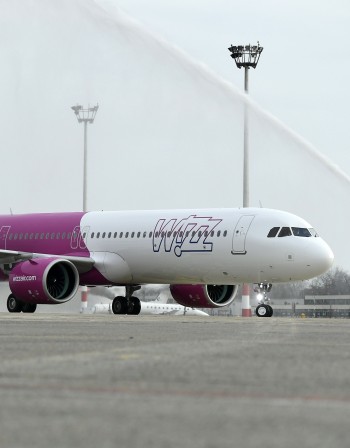     :   Wizz Air    
