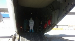 7 годишно дете е транспортирано с военен самолет от Варна до