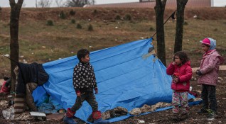 Европейската комисия предприе инициатива да транспортира малолетни сираци от гръцките
