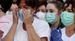 Броят на починалите от коронавируса в британските домове за грижи