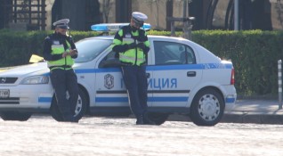 Полицията във Варна глоби 56 човека за разходки на неразрешени