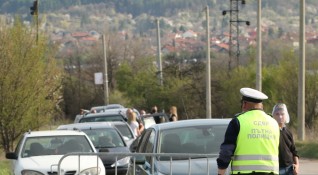 Двама души са задържани от полицията в София след като