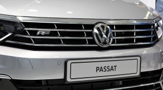 Фолксваген Volkswagen се готви да възобнови частично автомобилостроенето в Германия