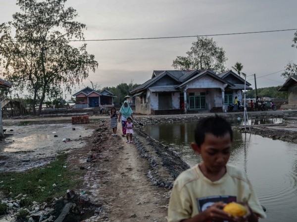 Необичаен подход предприеха в индонезийския департамент Сраген да се борят