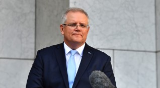 Австралийският премиер Скот Морисън прави опити да осигури подкрепа за