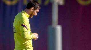 Суперзвездата на Барселона Лионел Меси има навика да троши всякакви