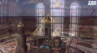 В Русия строят гигантски православен храм с мозайки с изображенията