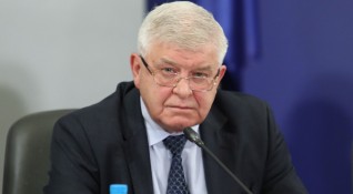 Министърът на здравеопазването Кирил Ананиев издаде заповед с която допуска
