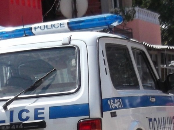 Полицията в Никопол установи поставени под домашна карантина двама непълнолетни