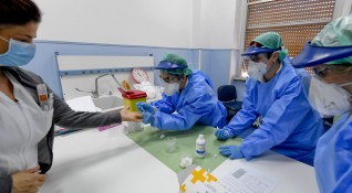 Франция съобщи днес само за 80 починали от новия коронавирус
